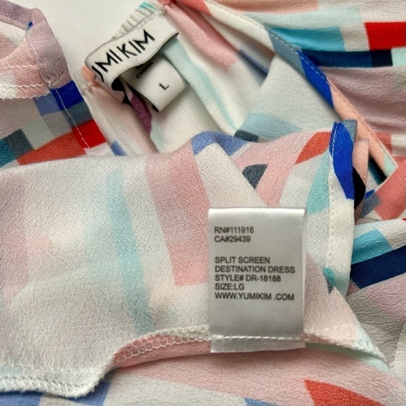 YUMI KIM Destination Dress in Split Screen Red White Blue Shift Mini Slip Size L - Picture 11 of 12